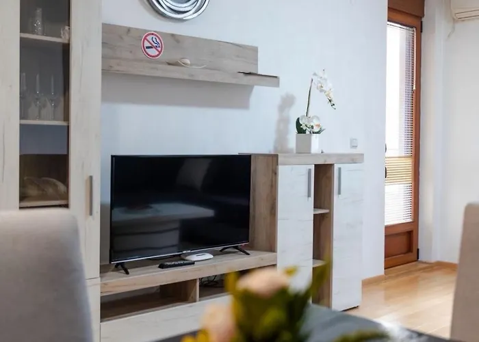 Apartman Nada De Lux *